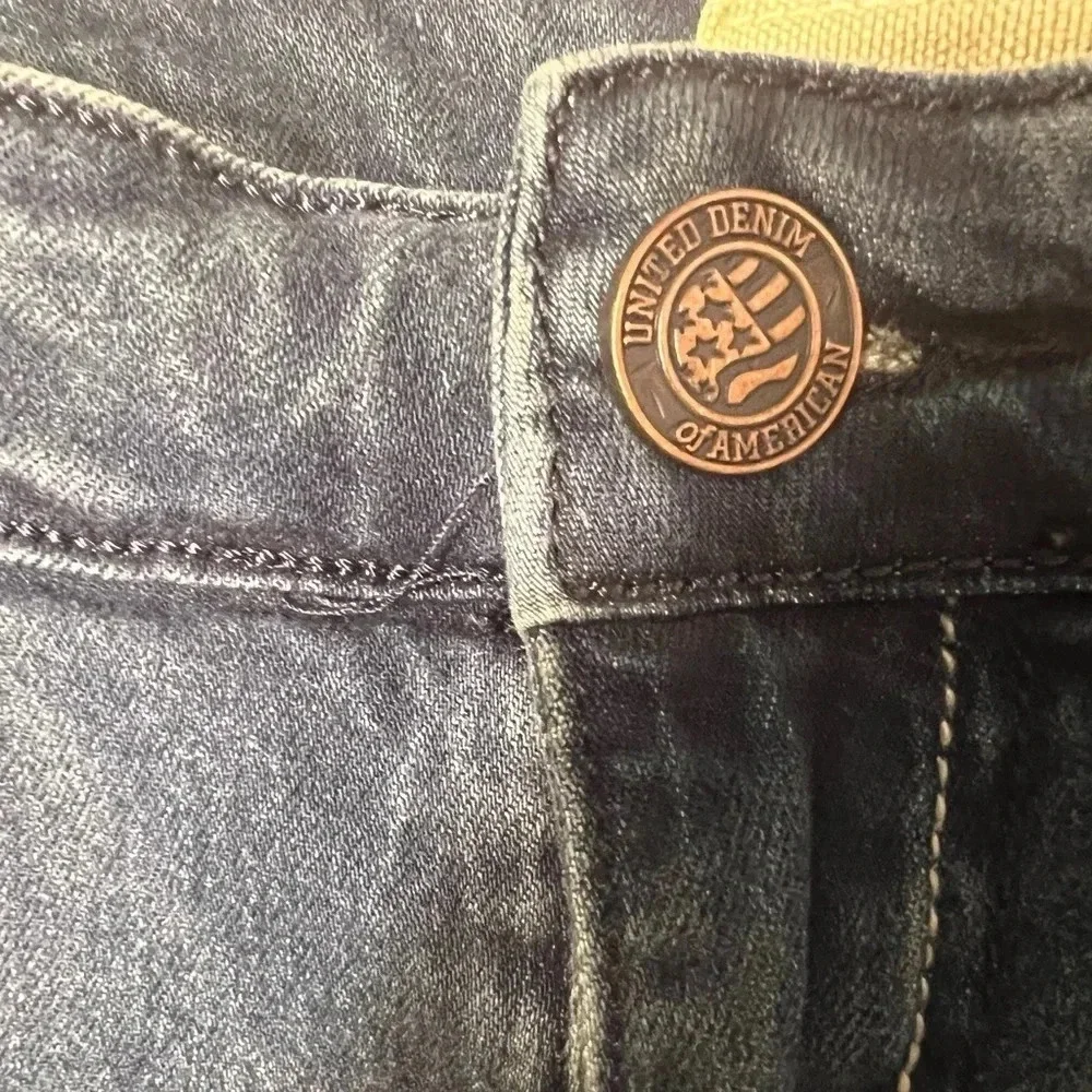 United denim,36/32, 5-pocket logo, factory distressed, medium wash, straight leg